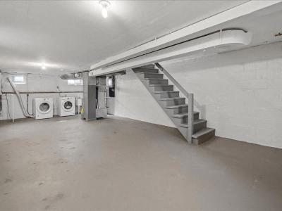 Gallery Photo 38